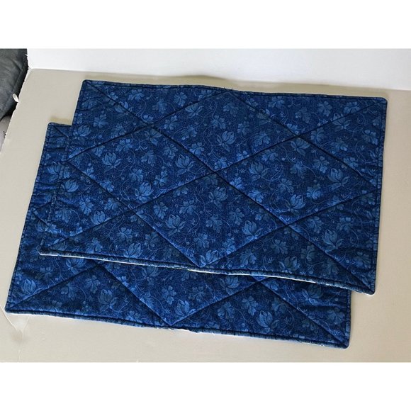 Magnolia flower placemats - handmade - 2 piece set first home gift - Picture 5 of 6